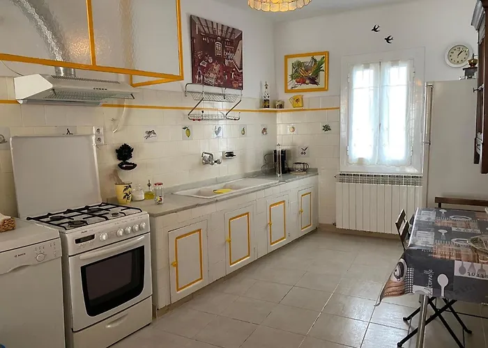 Chez Hélène 3 étoiles, Labellisé Disabled Pmr,pour 4 Personnes Chiens Bienvenus-pet Friendly *